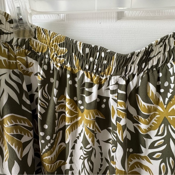 Tropical Leaf Print old navy Wide-Leg Pants - Picture 5 of 6